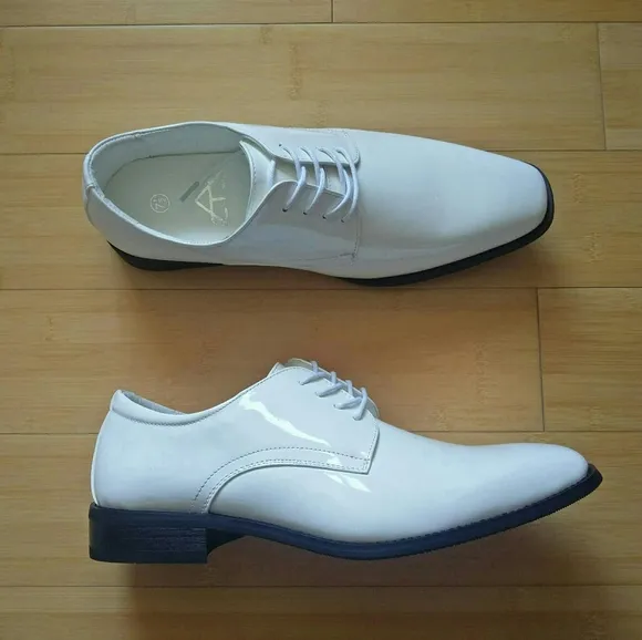 -NEW- Men's Vance Co. White Cole WIDE Dress Shoes 7.5