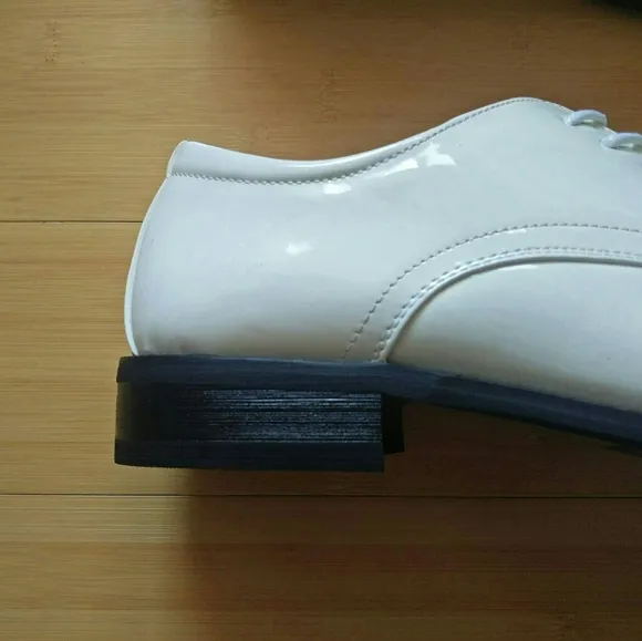 -NEW- Men's Vance Co. White Cole WIDE Dress Shoes 7.5