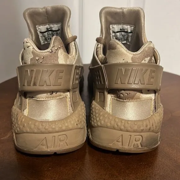 🔥🔥 NIKE AIR HUARACHE Desert CAMO Shoes - EUC - Men Sz 10.5  🔥🔥