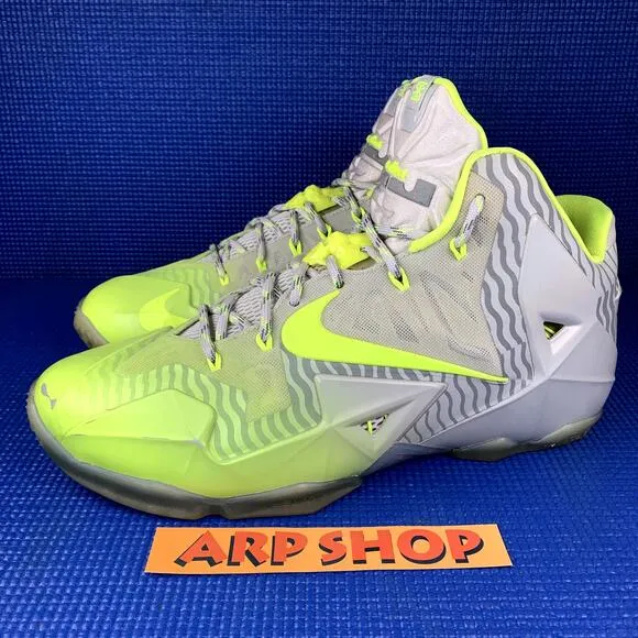 🔴 NIKE LEBRON 11 COLLECTION Men`s Size 11.5 Grey Basketball Shoes 683252-074