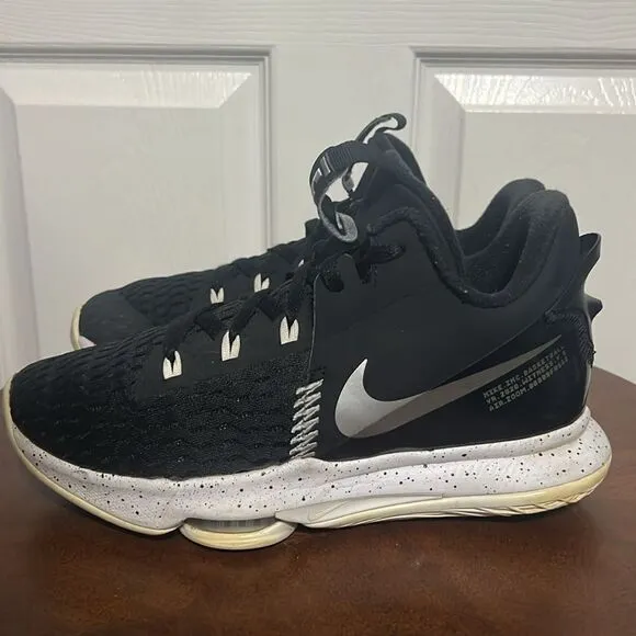 🏀 Nike LeBron Witness V5 Black/White Basketball Shoes LEBRON JAMES - Sz 8 - GUC
