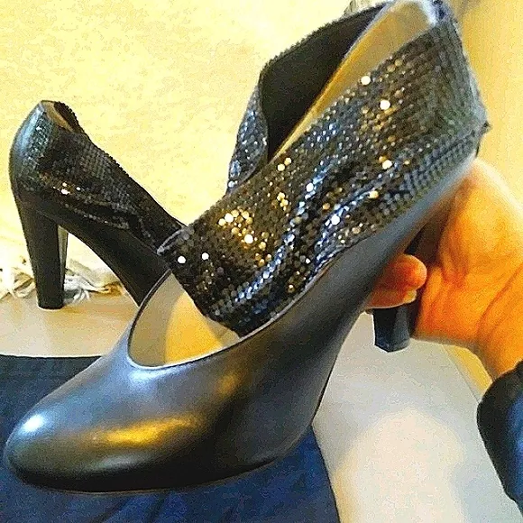- NWT Marc by MARC JACOBS shoes!