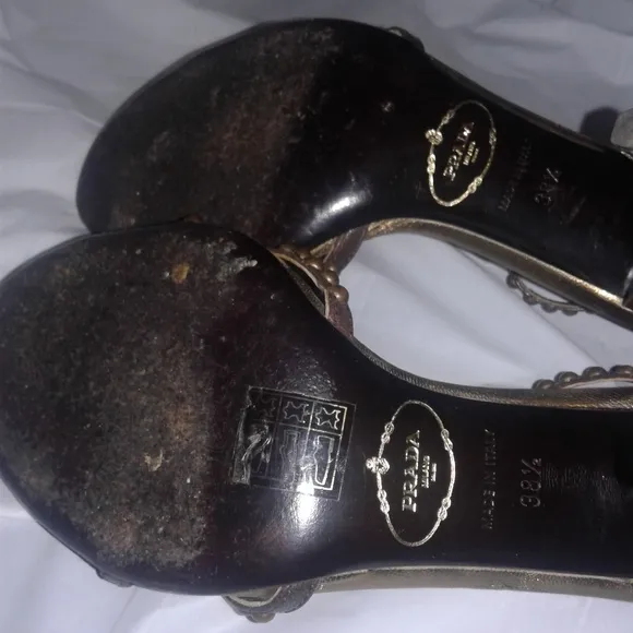 😍 Prada Studs &amp; Crystals Sandals😍
