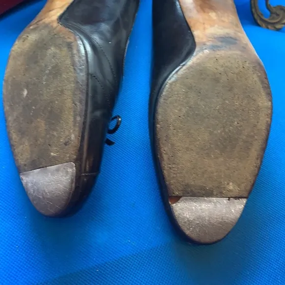 👠 Salvatore Ferragamo black bow leather Shoes heels pumps 6 1/2 C