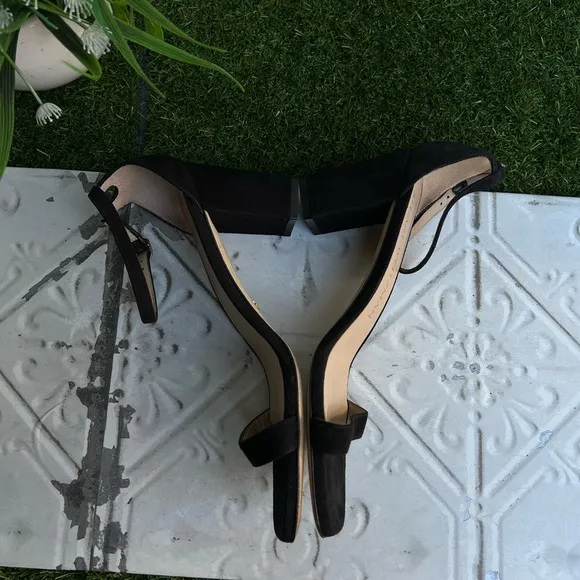 - Stuart Weitzman Nearlynude Ankle strap suede leather sandals size 10B
