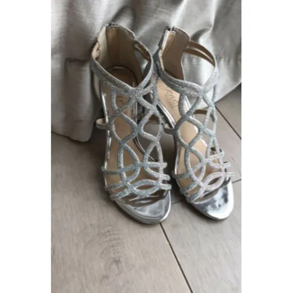 $109 JEWEL BADGLEY MISCHKA Filimena II Strappy Block Heel silver sandals 6