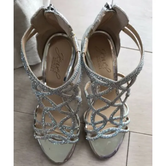 $109 JEWEL BADGLEY MISCHKA Filimena II Strappy Block Heel silver sandals 6
