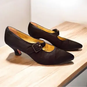 1920s flapper style vintage Perry Ellis satin pumps heels