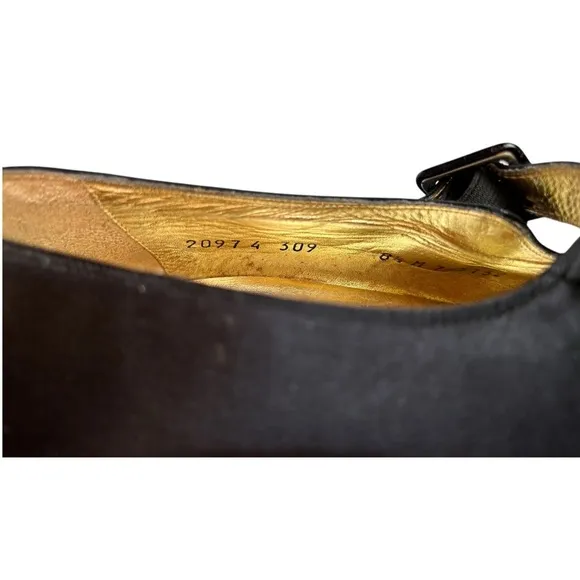 1920s flapper style vintage Perry Ellis satin pumps heels