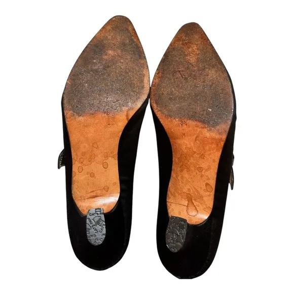 1920s flapper style vintage Perry Ellis satin pumps heels