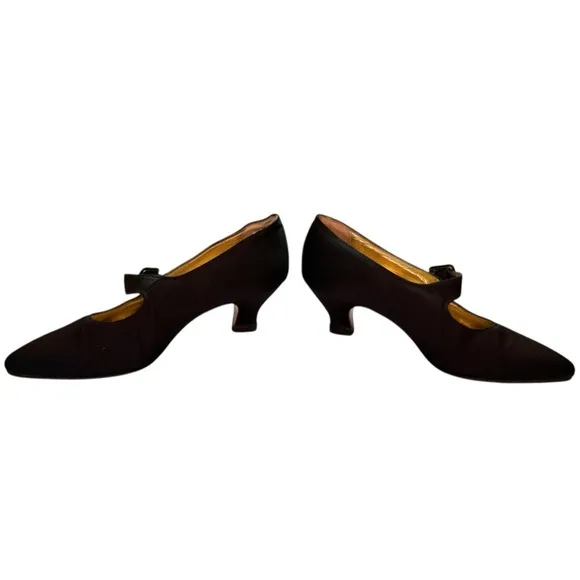 1920s flapper style vintage Perry Ellis satin pumps heels