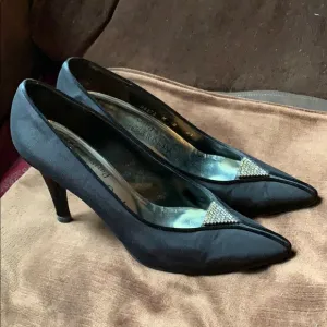 🌞1980s Vintage YSL Rhinestone &amp; Satin Pumps!