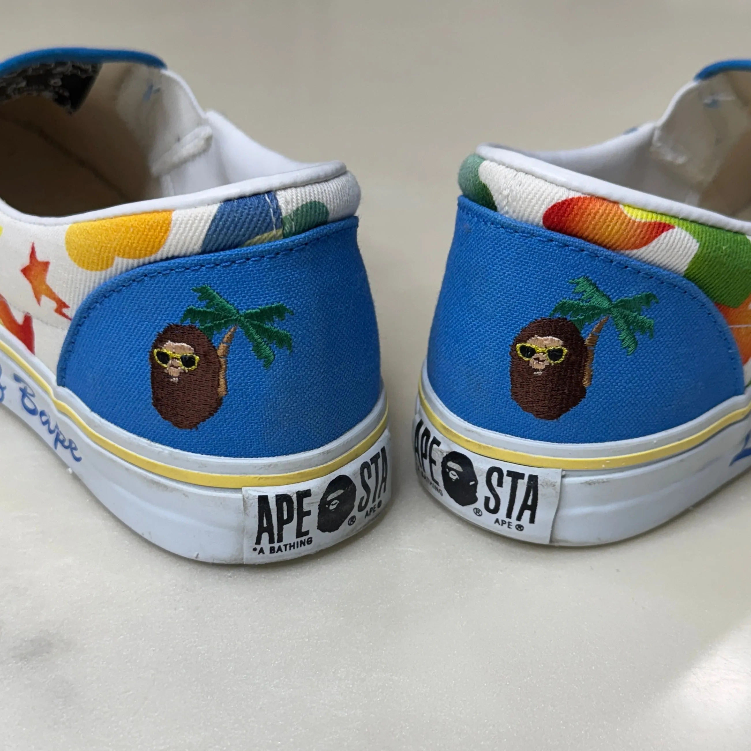 [6] Bape Vacation Camo Ape Stas