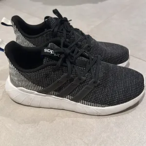 Adidas black white and gray men sneaker shoes size 9.5