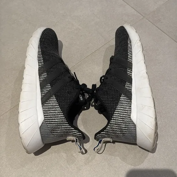 Adidas black white and gray men sneaker shoes size 9.5