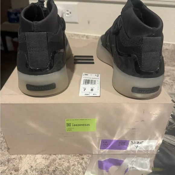 Adidas Fear of God X Athletics I Basketball Carbon Men 7/Womens 8 EUC