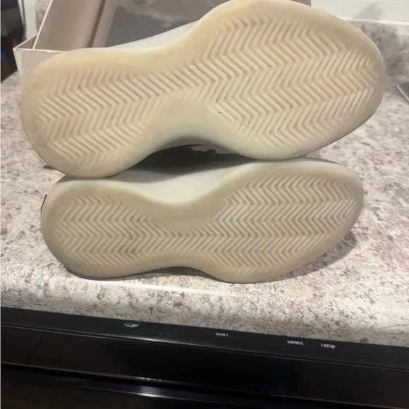 Adidas Fear of God X Athletics I Basketball Carbon Men 7/Womens 8 EUC