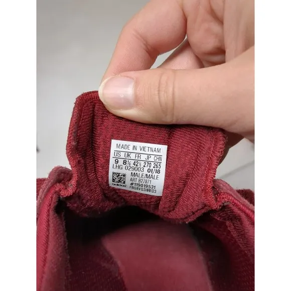 Adidas I-5923 Iniki Runner Burgundy Maroon Athletic Shoes Men Size 9‎ B27871