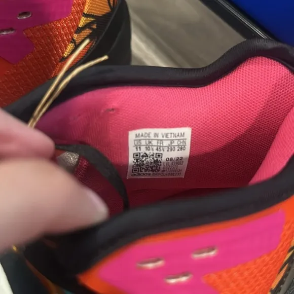 adidas Men’s/Women’s D.O.N. Issue 4 Basketball Shoes