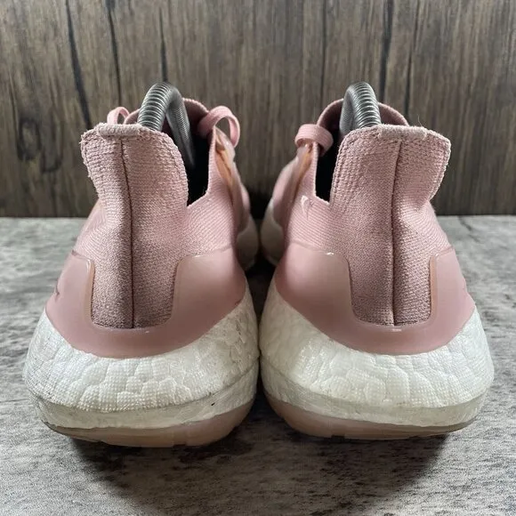 Adidas Women Size 9 ULTRABOOST 22 Mauve Pink GX5592 Running Sneakers Shoes