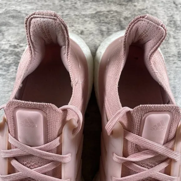 Adidas Women Size 9 ULTRABOOST 22 Mauve Pink GX5592 Running Sneakers Shoes