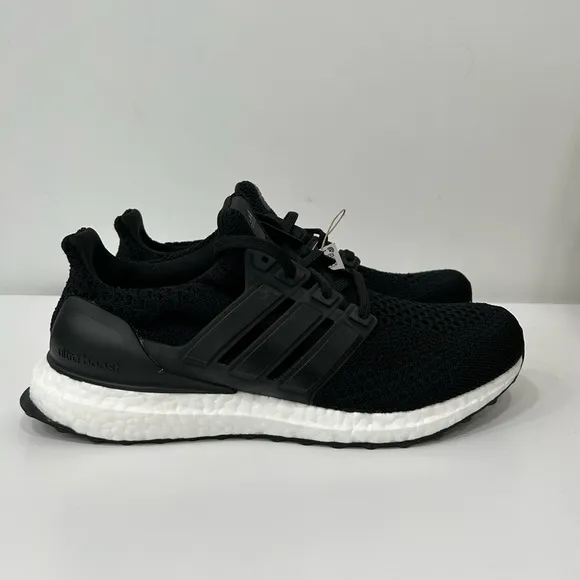 Adidas Women Ultraboost 5.0 DNA Black White Shoes Sneaker Boost GV8744