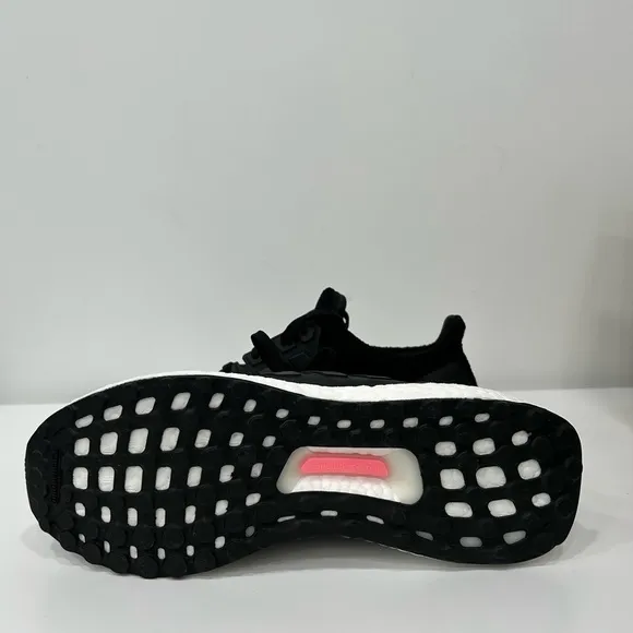 Adidas Women Ultraboost 5.0 DNA Black White Shoes Sneaker Boost GV8744