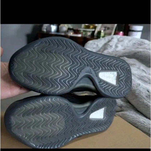 adidas Yeezy QNTM Onyx Basketball Shoes Men 7.5 GX1317 Black