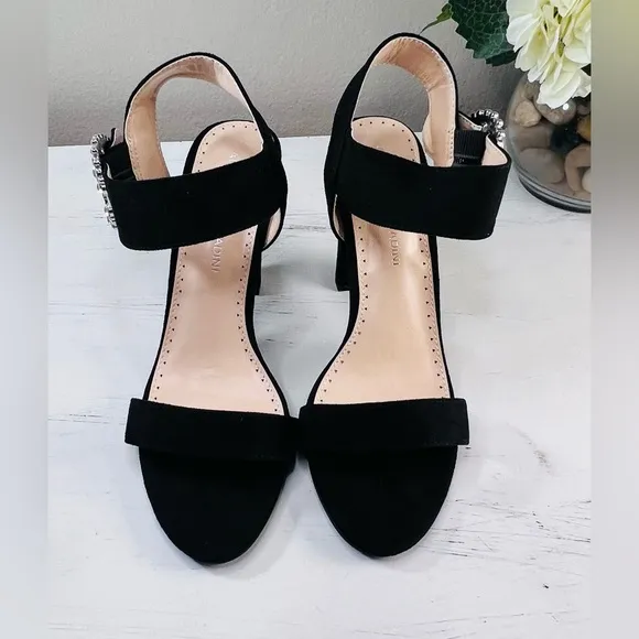 ADRIENNE VITTADINI Geno Embellished Sandals, Color Black, Size 7.5, NWOT