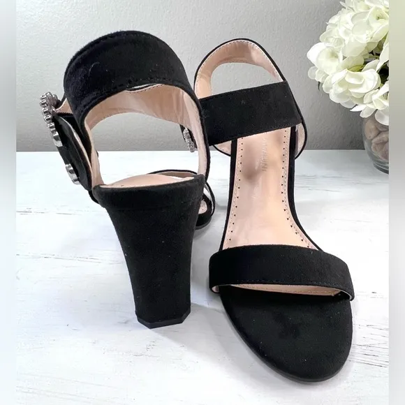 ADRIENNE VITTADINI Geno Embellished Sandals, Color Black, Size 7.5, NWOT