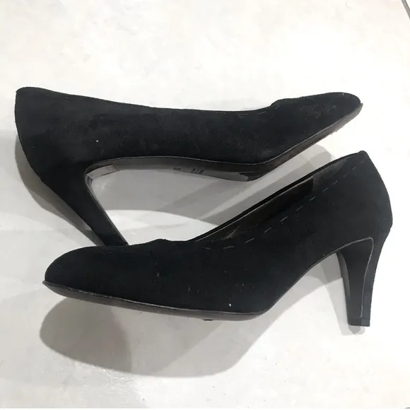 AGL Black Suede Heels / Pumps
