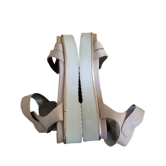 AGL Platform Ankle Quarter Strap Sandal Metallic Silver Size 36/6.5