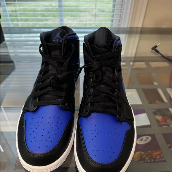 Air Jordan 1 Mid Men's Black and Blue Sneakers