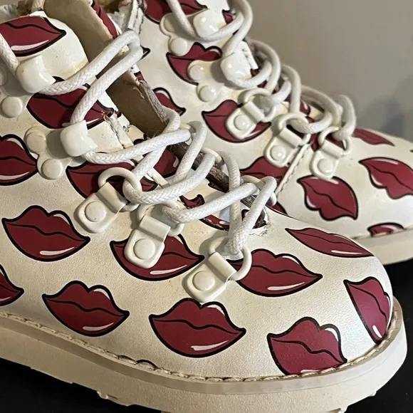 AKID Brand Shoes Kid 5C Pink Jasper Hot Lips Leather Boot White Love Lace Up