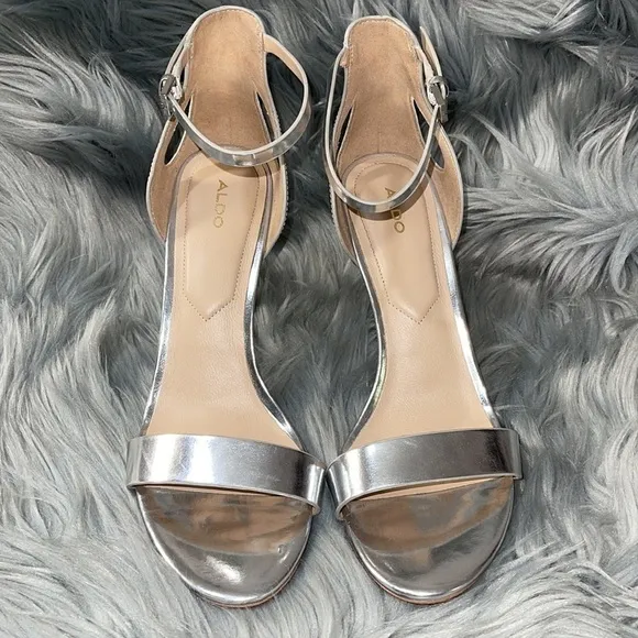 ALDO Violla Stiletto Heel Shoes in Metallic Silver Sz. 10