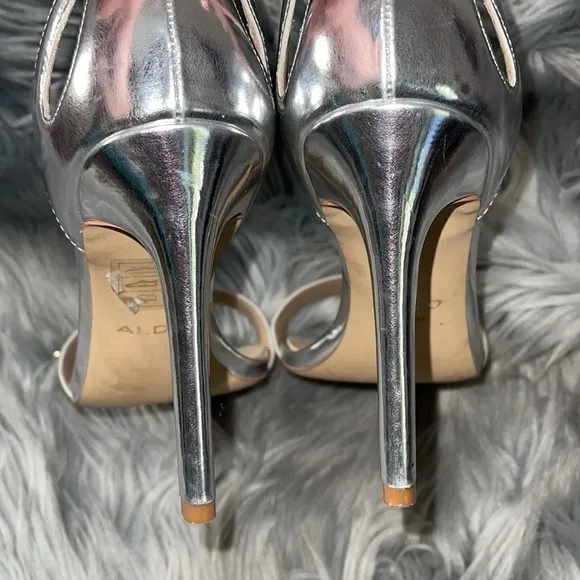ALDO Violla Stiletto Heel Shoes in Metallic Silver Sz. 10