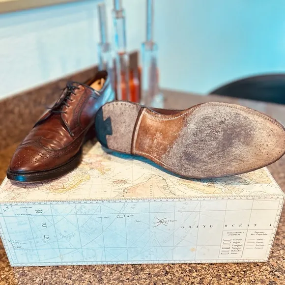 Allen Edmonds MacNeil's Brown wingtip shoes Sz: 12 C