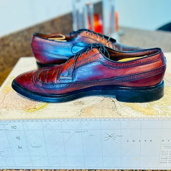 Allen Edmonds MacNeil's Brown wingtip shoes Sz: 12 C