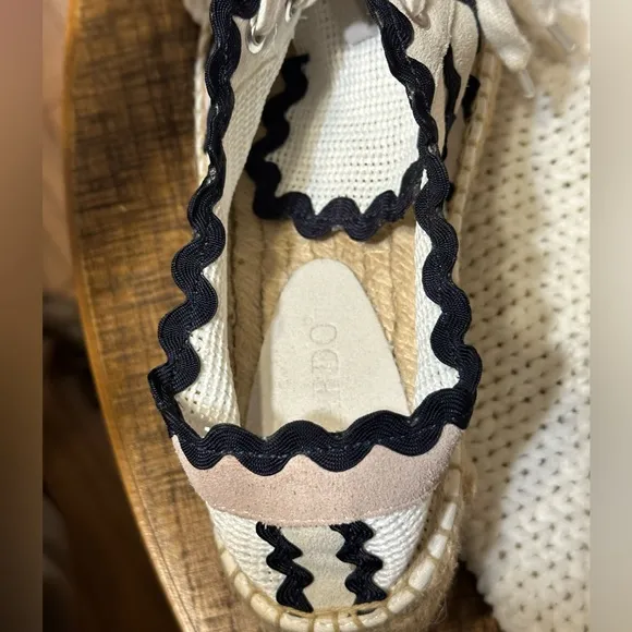 Anthropologie Bernardo 8 espadrille sneaker shoe bric brac white navy Tory Burch