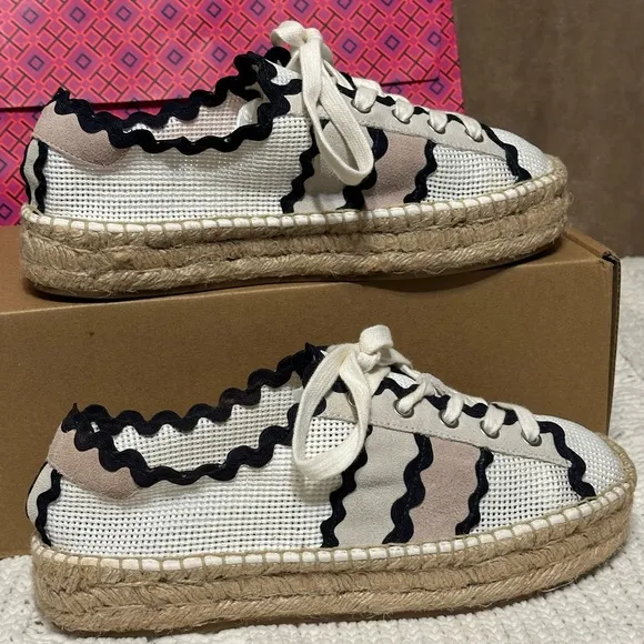 Anthropologie Bernardo 8 espadrille sneaker shoe bric brac white navy Tory Burch