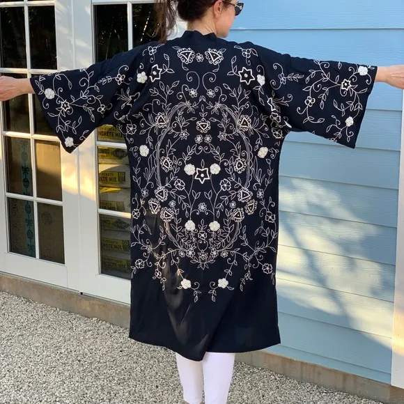 Anthropologie Floreat OS Navy / White Beaded &amp; Embroidered Kimono (Size All)