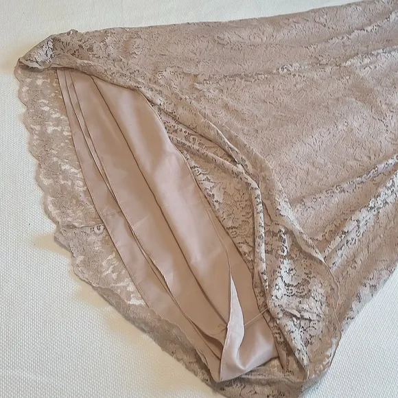 Anthropologie- Watters and Watters lace Cambria Skirt style 80202R - Size 4 NWT