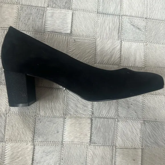 Antonio Saint New York All Day All Night Black Suede shoes in size 8.5D