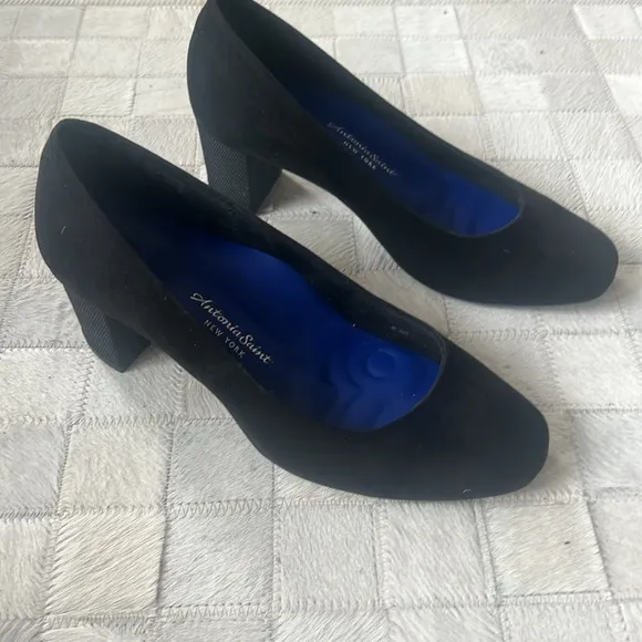 Antonio Saint New York All Day All Night Black Suede shoes in size 8.5D
