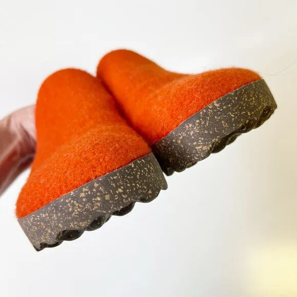 Asportuguesas Come Slip On Merino Wool Shoes Felt Artsy Clogs Orange Size 35 / 5