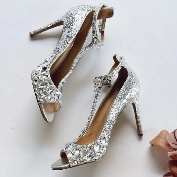 Badgley Mischka Conroy T Strap Evening Sandals Shoes