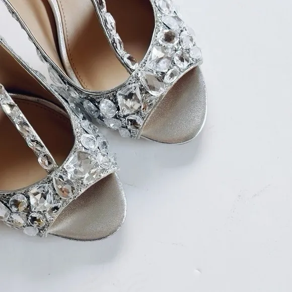 Badgley Mischka Conroy T Strap Evening Sandals Shoes