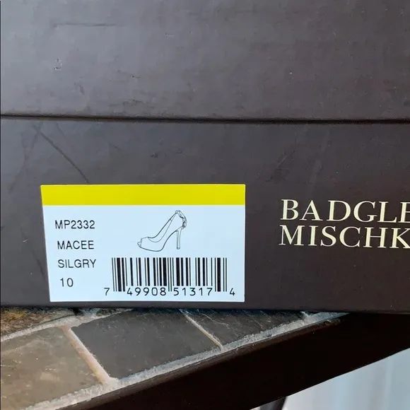 Badgley Mischka Macee Silver Shimmer Peep Toe *2x #hostpick