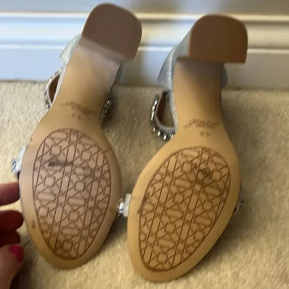 Badgley Mischka Odessa Evening Party Sandal-NWOT