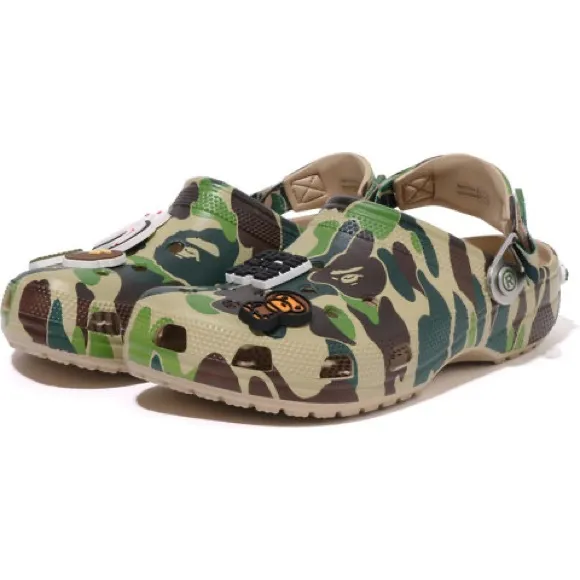Bape x crocs clog shoes sandals A Bathing Ape camo Men’s 8 Women’s 10 NWT auth